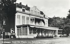 604169 Gezicht op het hotel Het Wapen van Rijsenburg (Hoofdstraat 93) te Driebergen-Rijsenburg.